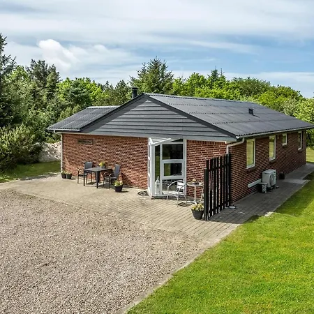 Holiday home Cozy In With Wifi *